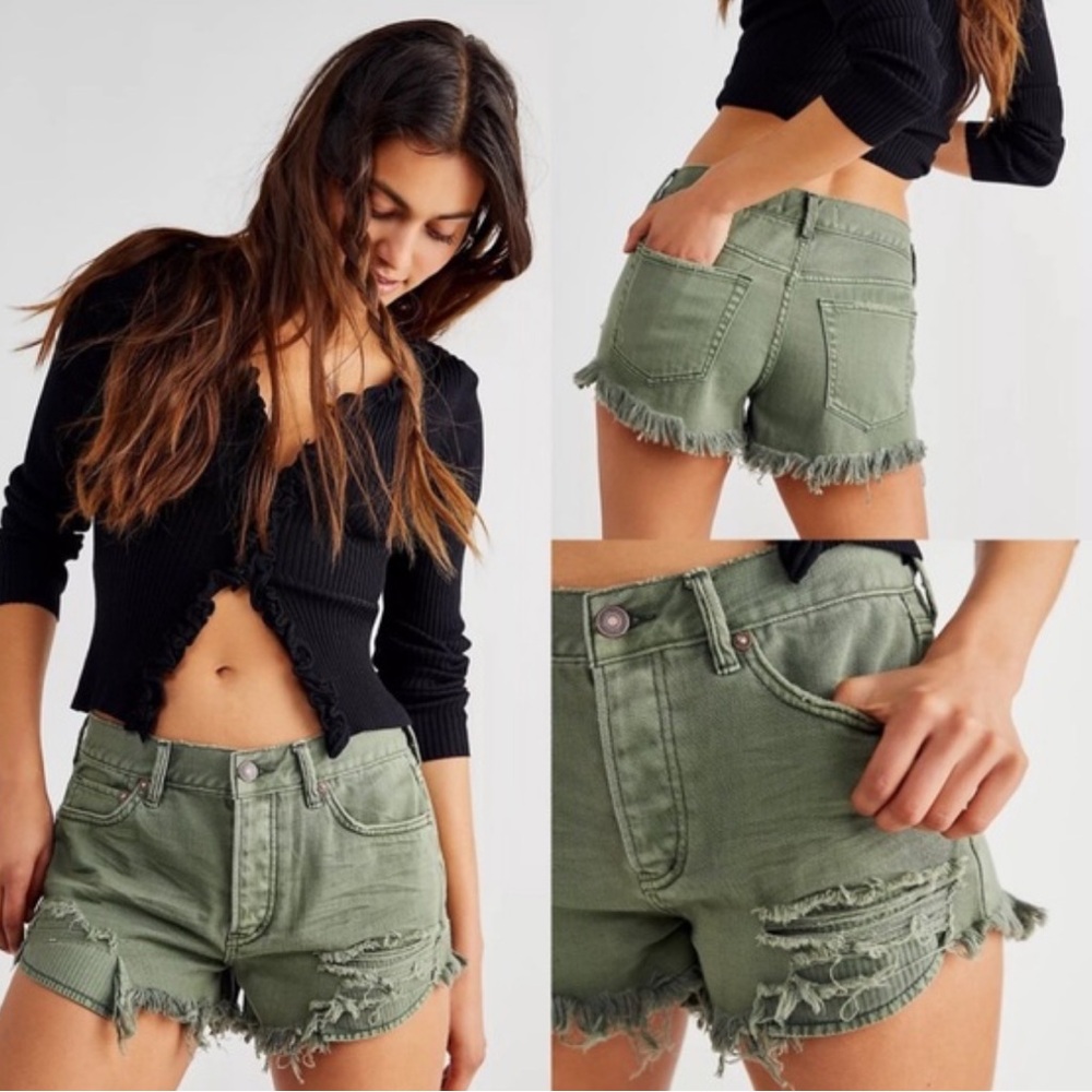 We The Free Olive Green Distress Cut Off Denim Frayed Raw Hem Shorts Size 24
